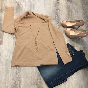 Banana Republic tan merino wool boatneck sweater M